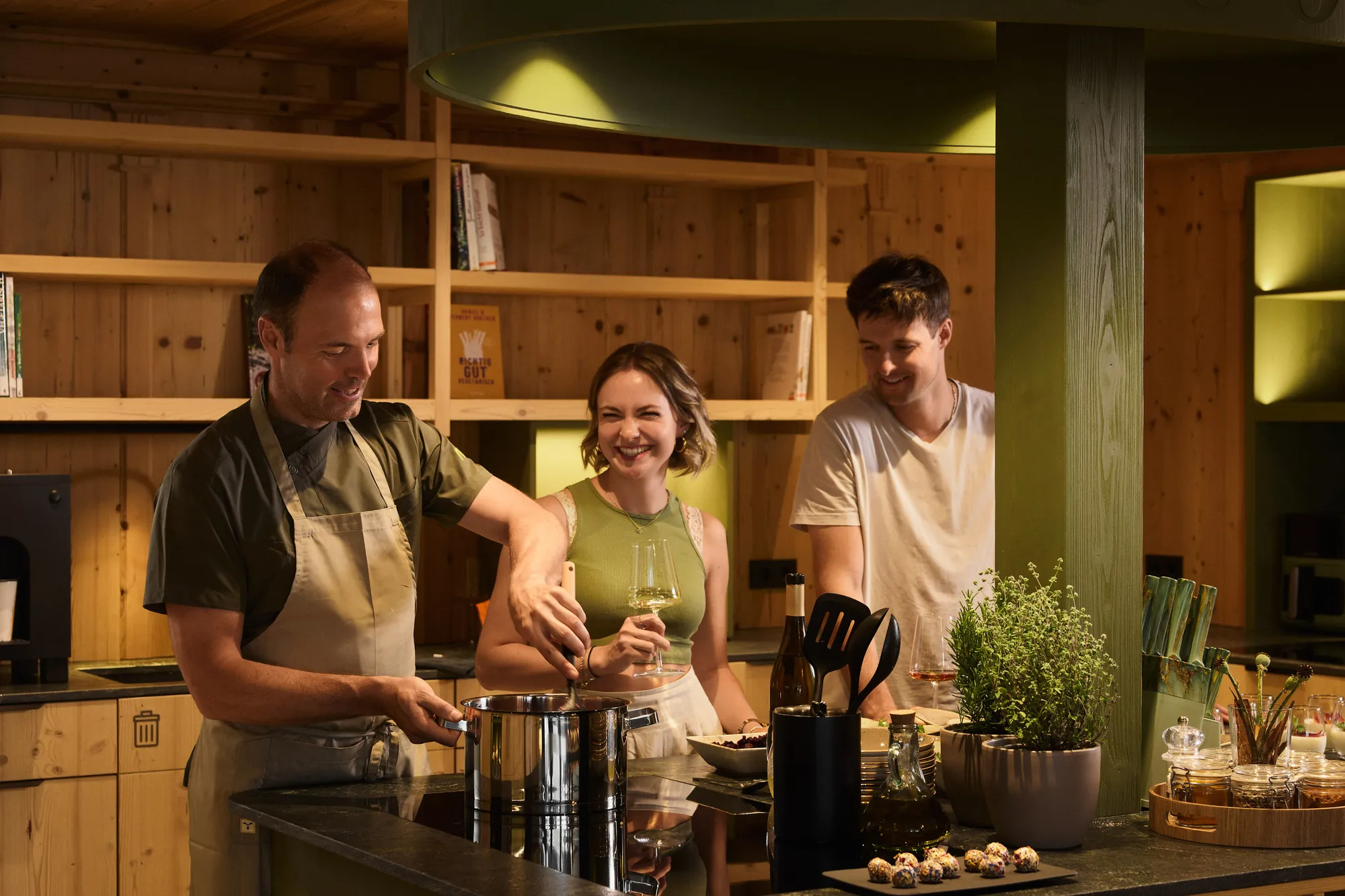 Teamtime @ AUI – Meetings & Teamspirit mit Bergblick
